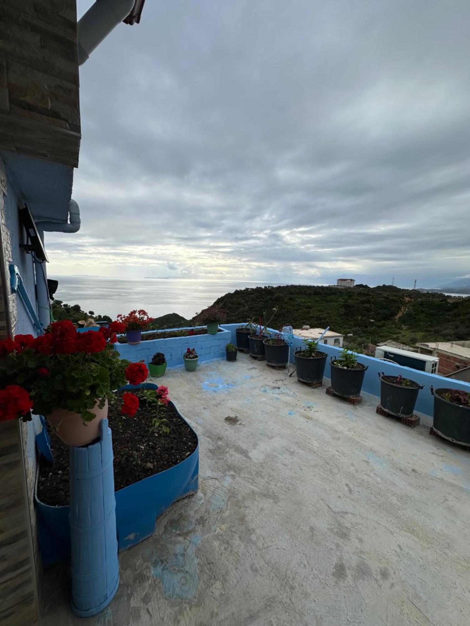 Selami Sea View Apartments Lukovë Eksteriør billede