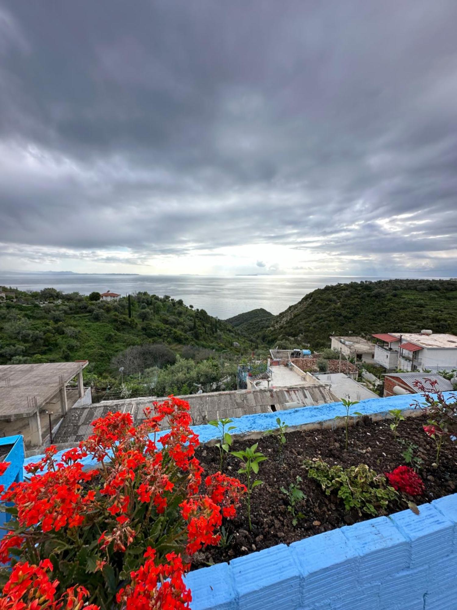 Selami Sea View Apartments Lukovë Eksteriør billede